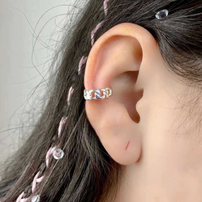 Brinco Piercing Fake Corrente Banhado a Prata 925