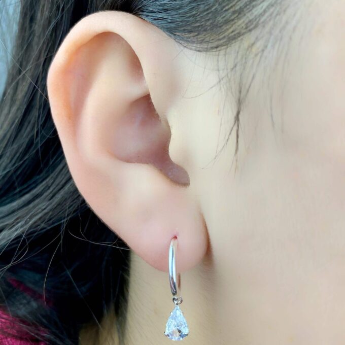 Brinco Argolinha Gota Zirconia Banhado a Prata 925