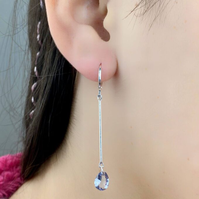 Brinco Argolinha Fio Com Pingente de Zircônia Banhado a Ouro 18k
