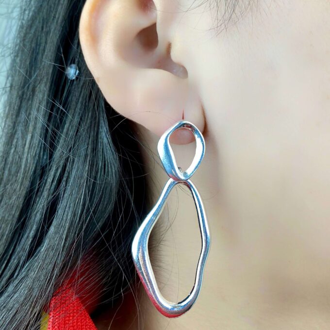 Brinco Orgânico Vazado Duplo Banhado a Ouro 18k