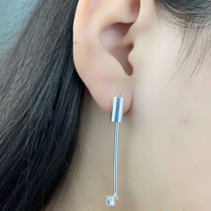 Brinco Pendurado Pedra Zirconia Craveada Banhado a Ouro 18k