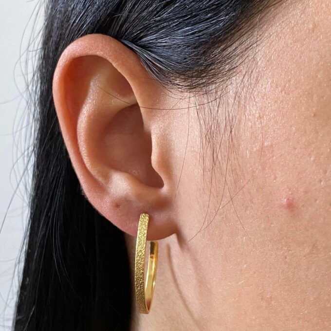 Brinco Argola Oval Banhado a Ouro 18k