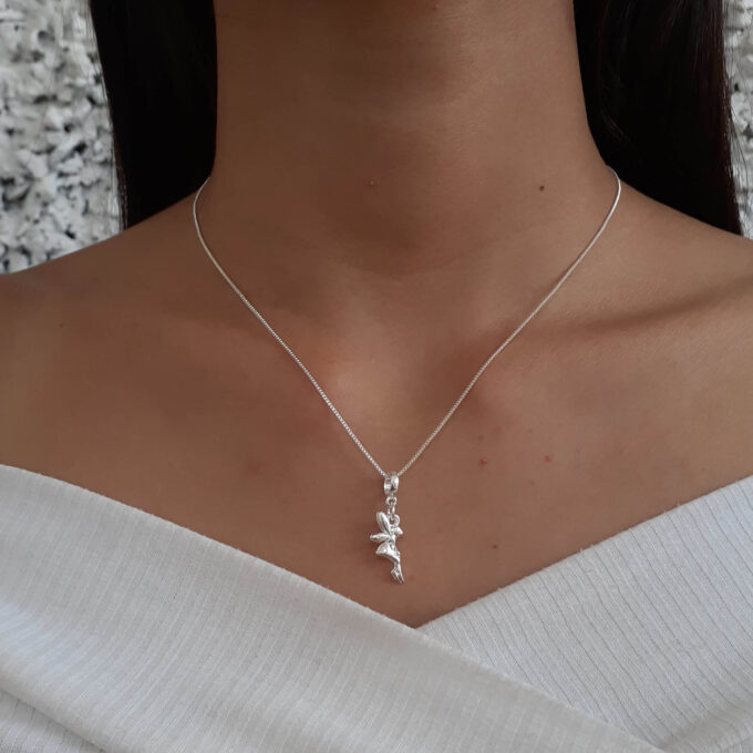 Colar Pingente Fada Sininho Banhado a Ouro 18k