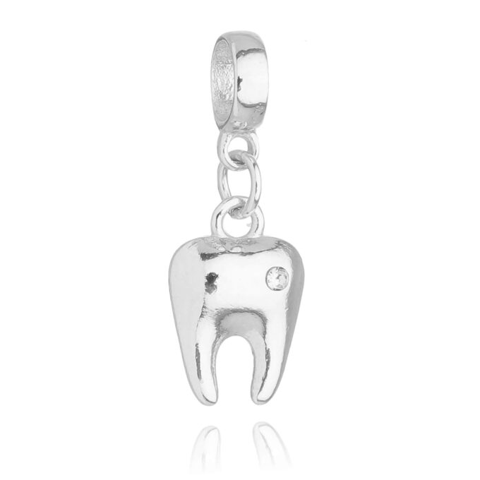 Berloque Dente Odontologia Banhado a Prata 925