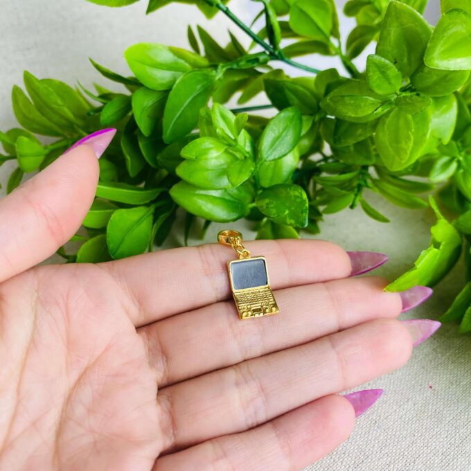 Berloque Notebook Banhado a Ouro 18k