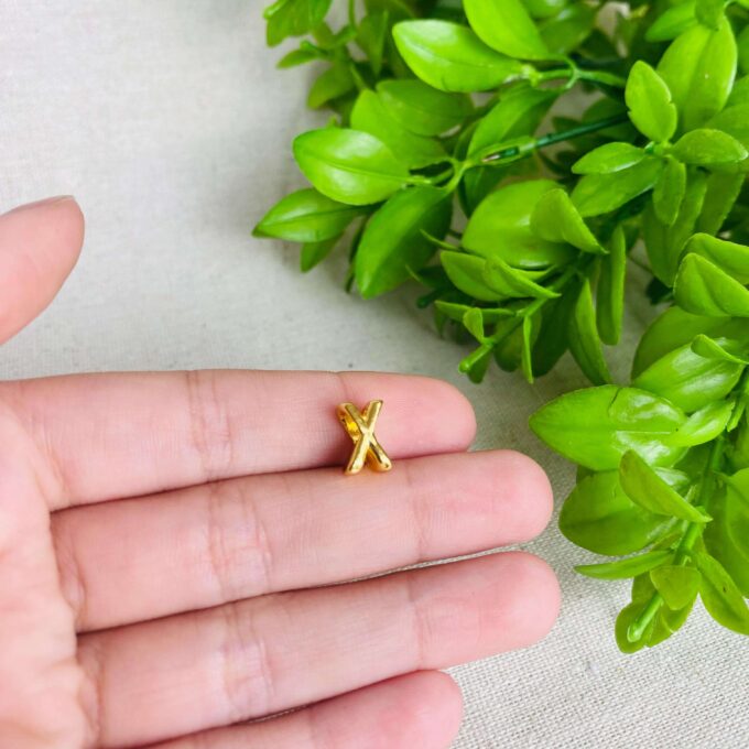 Berloque Letra X Separador Banhado a Ouro 18k