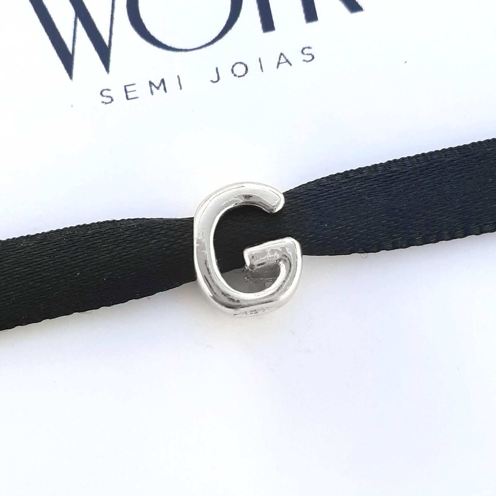 Berloque Letra G Separador Banhado a Prata 925