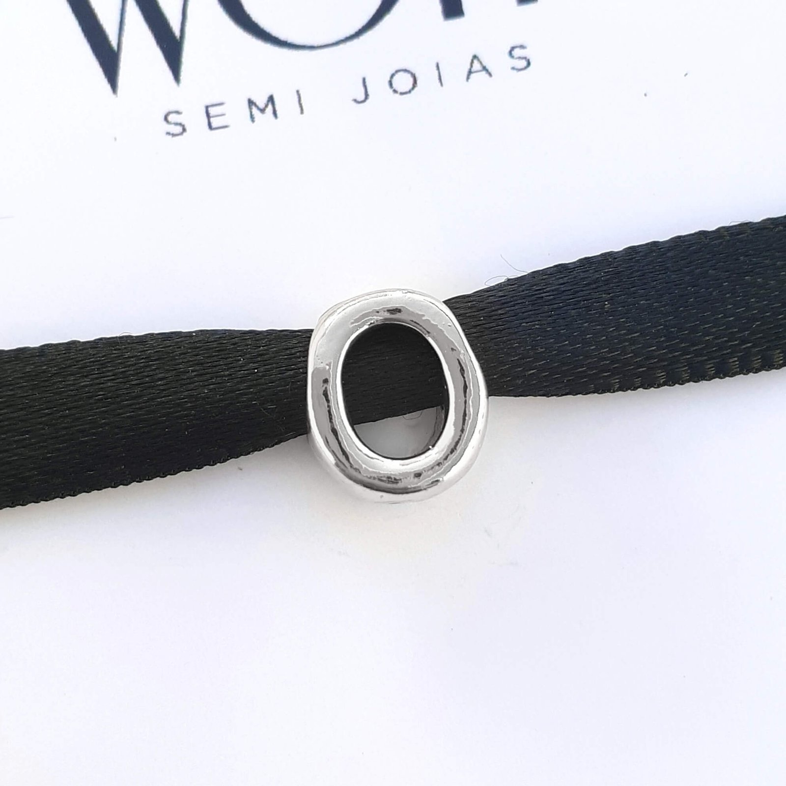 Berloque Letra O Separador Banhado a Prata 925