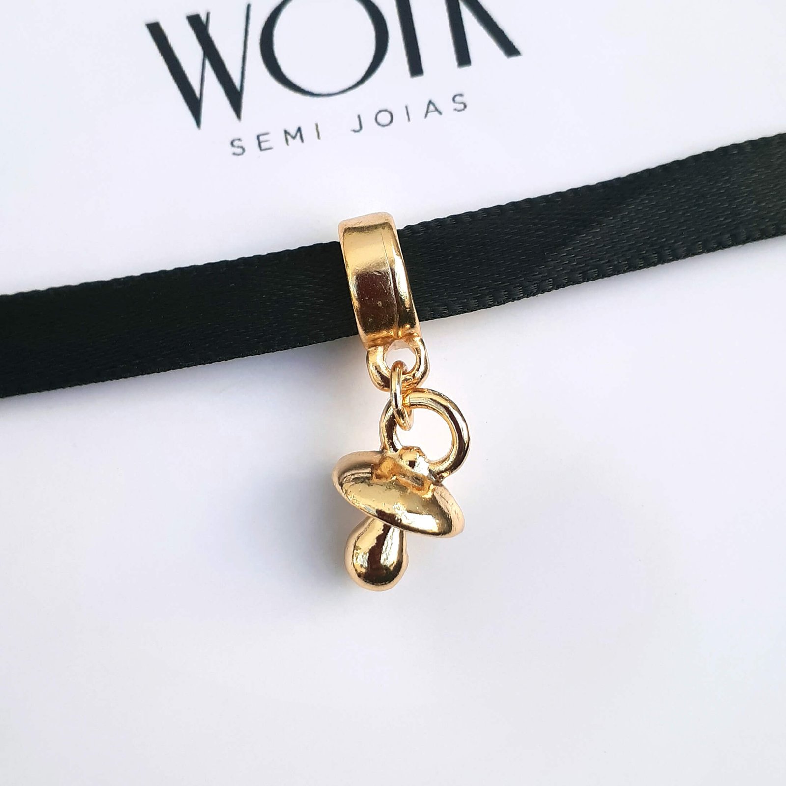 Berloque Chupeta de Bebê Banhado a Ouro 18k