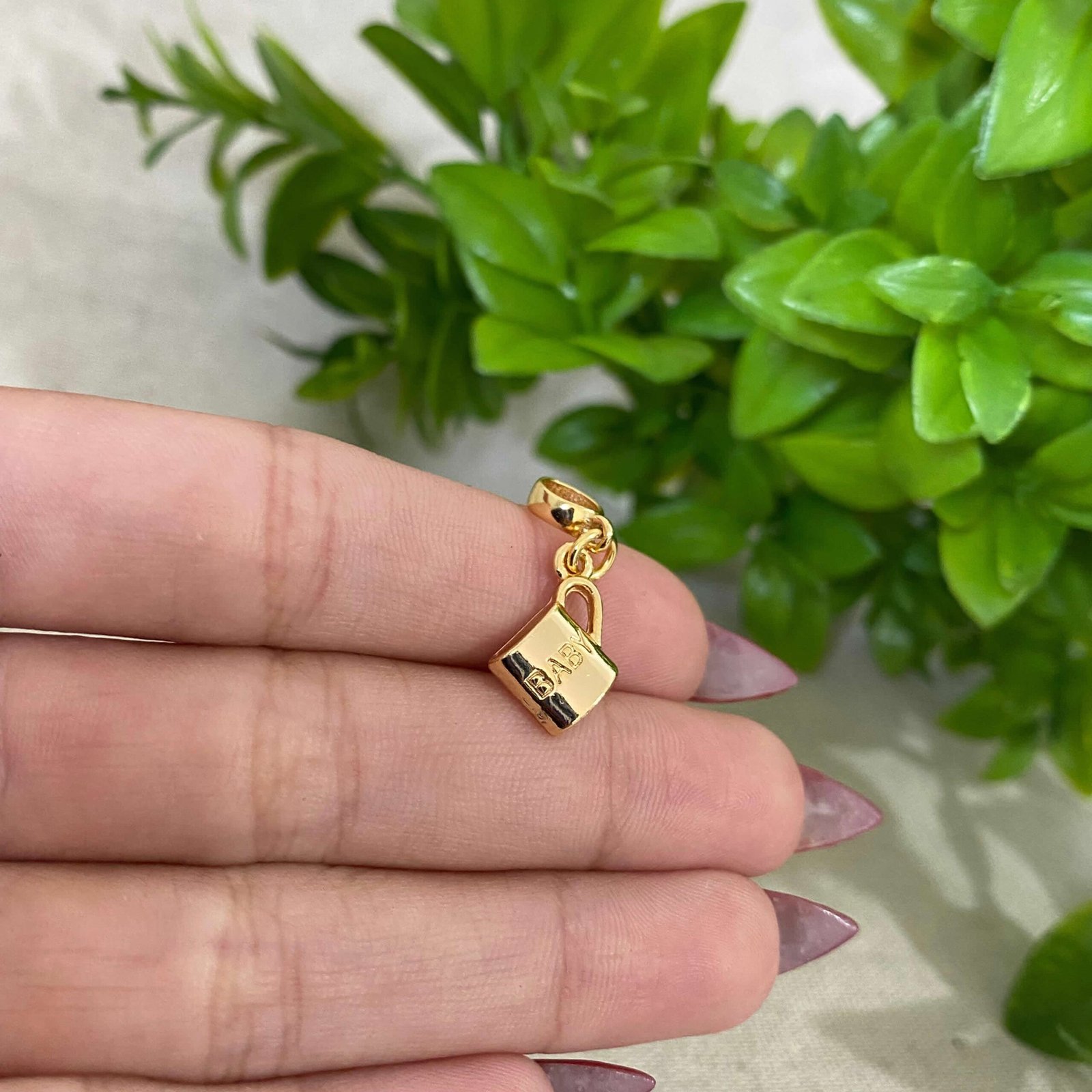 Berloque Canequinha Baby Banhado a Ouro 18k