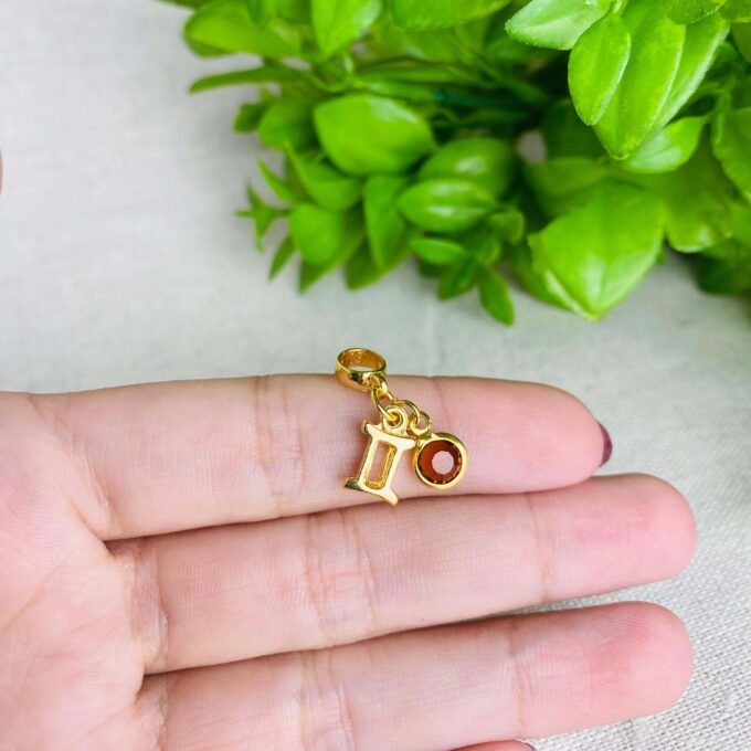 Berloque Signo Gêmeos com Strass Banhado a Prata 925
