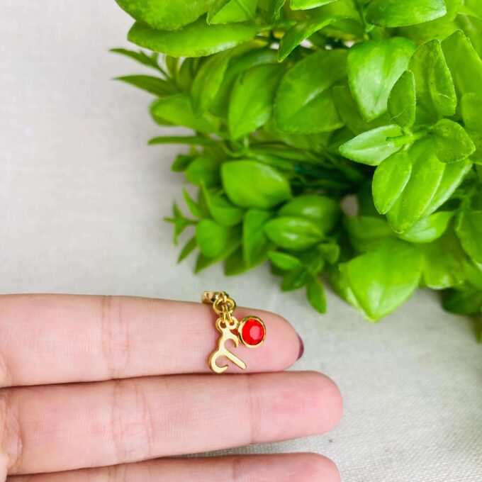 Berloque Signo Áries com Strass Banhado a Ouro 18k