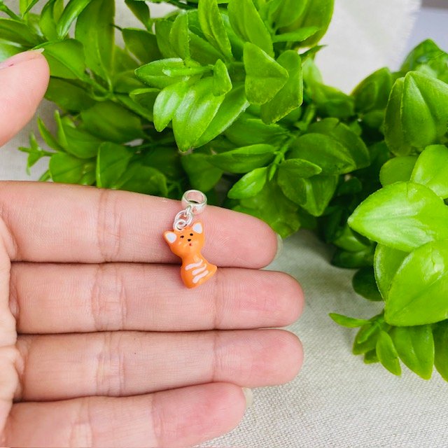 Berloque Gato Laranja Banhado a Prata 925