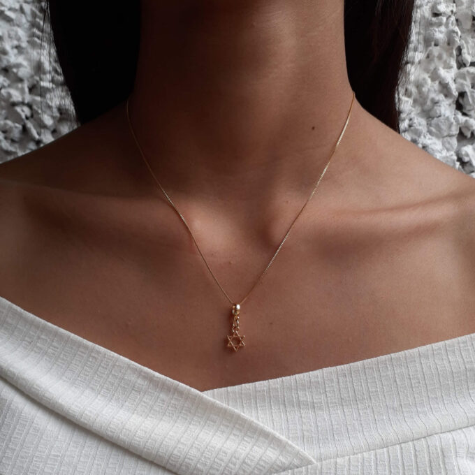 Colar Pingente Estrela de 6 Pontas Banhado a Ouro 18k